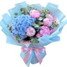 Букет «Галактика нежности» из пионов и гортензии